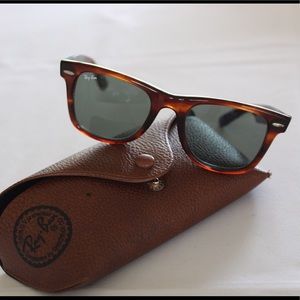 TORTOISE SHELL RAY BANS! WITH CASE!